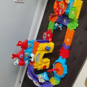 VTech Mickey Magical Wonderland Toy